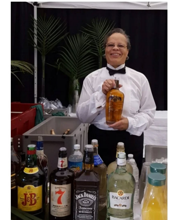 Corporate event bartending